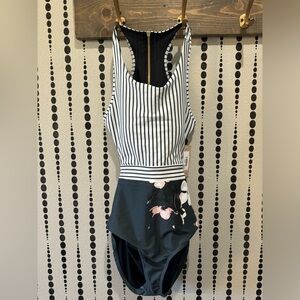 NWT Albion Bon Voyage one-piece swim suit sz Lg